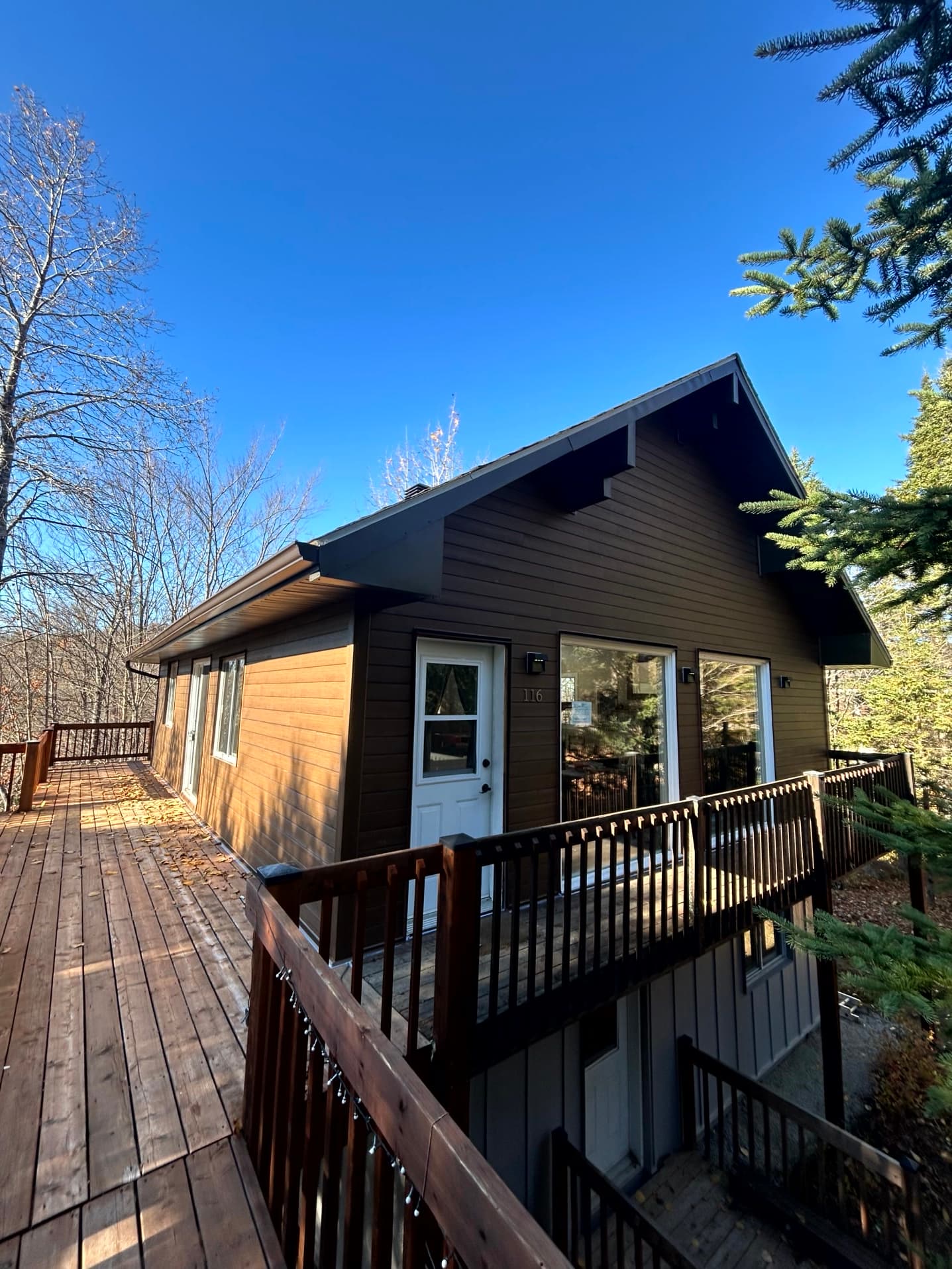 Canexel sur chalet — Laurentides