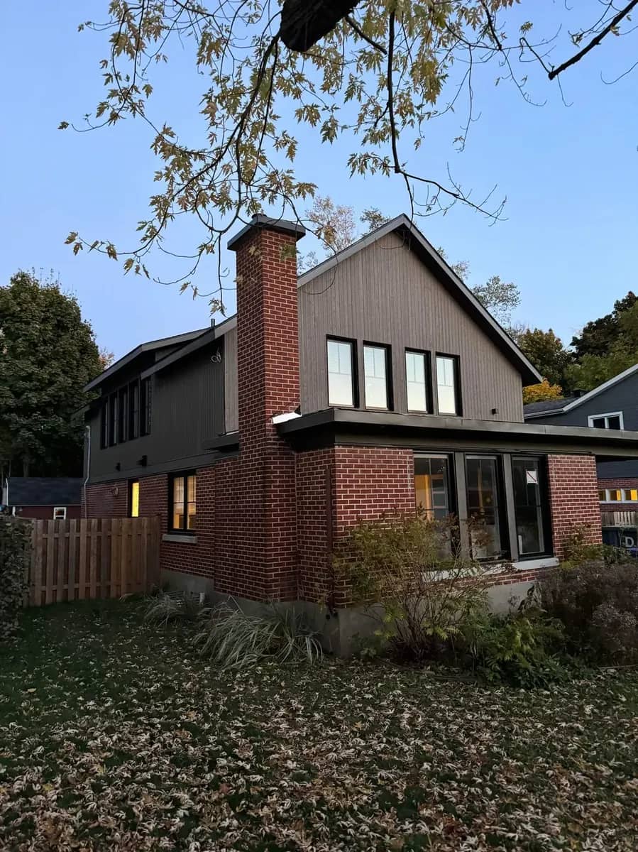 Residential exterior cladding by Les Entreprises EJA in Montreal
